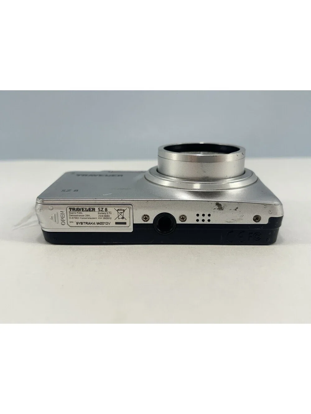Traveler SZ 8 16.0 MP Digital Camera Silver - Parts / Repair Only - Loose Lens